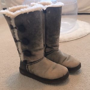Ugg 3 Button Boots